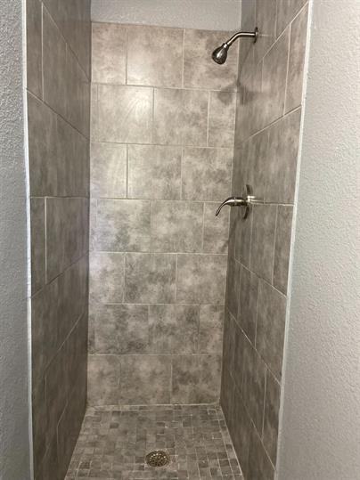 2029 Beaumont St - Photo 2 of 21