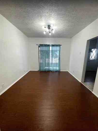 820 Gearing Ave - Photo 3 of 12