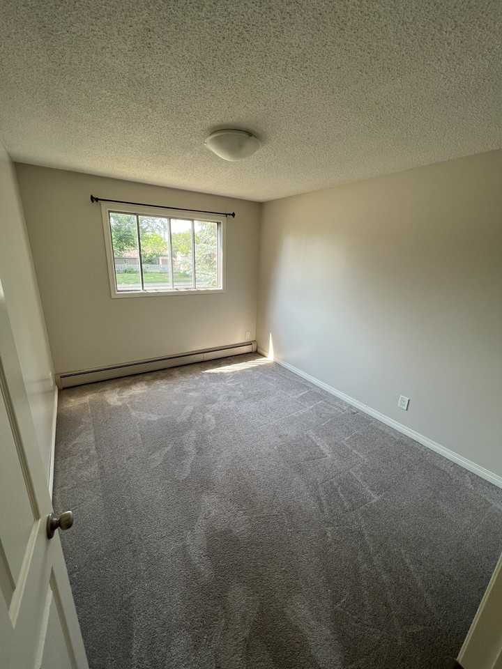 Vista Court - Photo 5 of 12