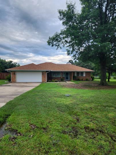 304 Mount Sheridan Rd - Photo 3 of 45