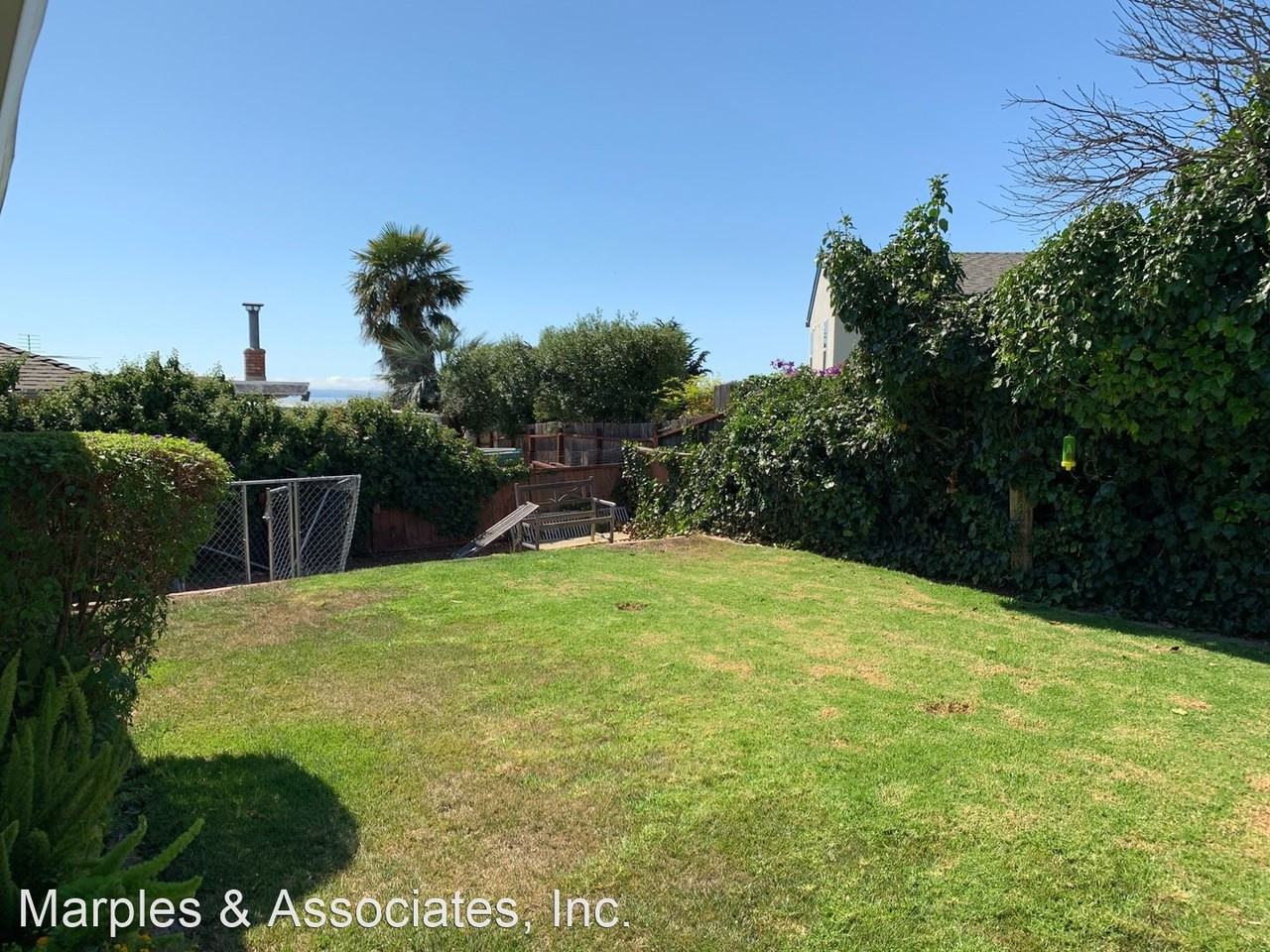 2433 Lyle Ct - Photo 3 of 26