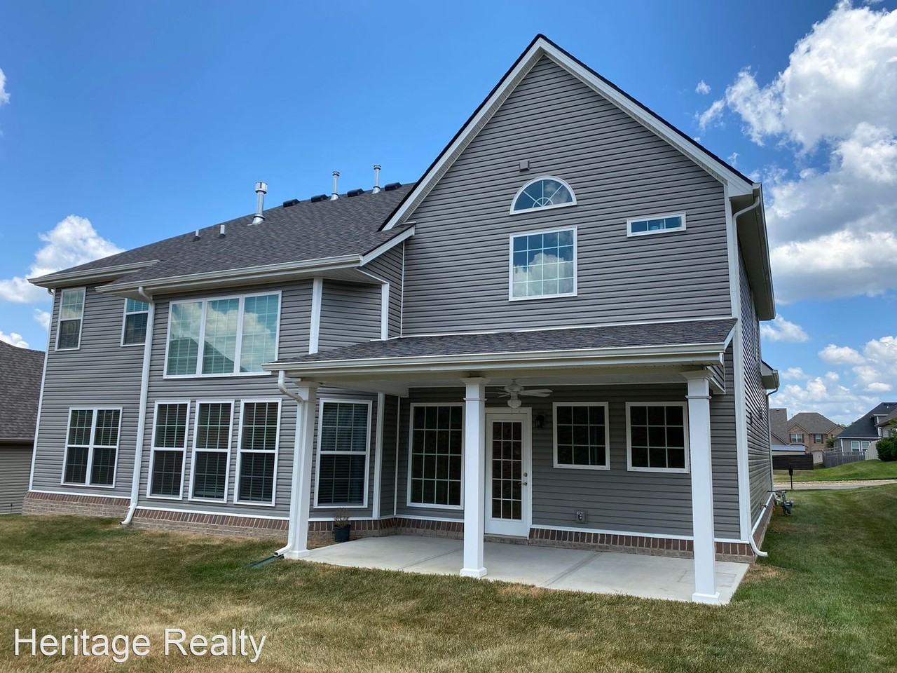713 Rindlewood Ln - Photo 3 of 35