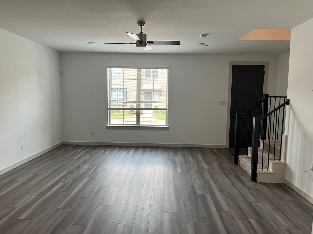 682 Vista Oaks Rd #682 - Photo 3 of 14