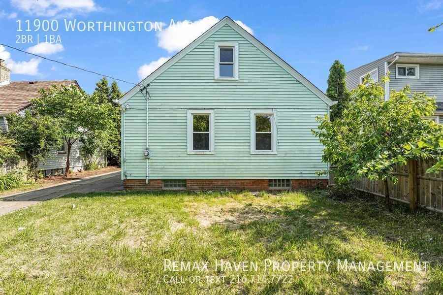 11900 Worthington Ave - Photo 3 of 24