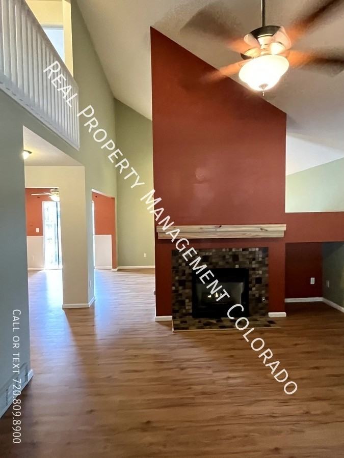 10466 W 82nd Pl - Photo 3 of 19