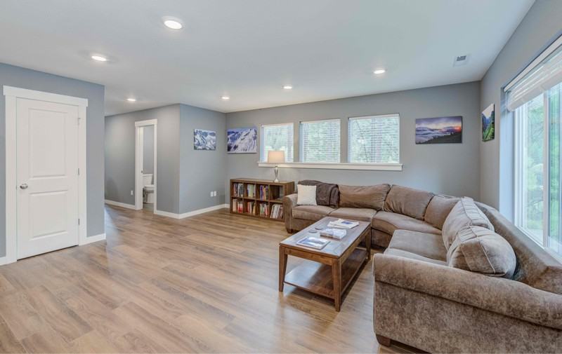 10010 Eagle Creek Rd - Photo 3 of 16