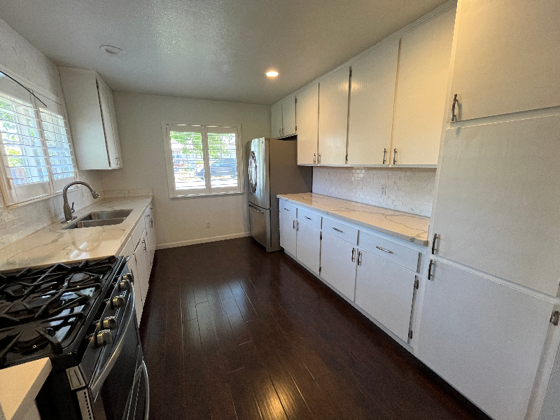 18870 Cosumnes Ln - Photo 2 of 12