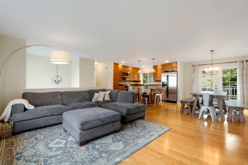 22232 6th Pl W - Photo 3 of 13