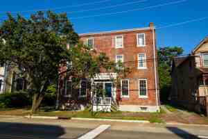 featured image of 32 Market Street