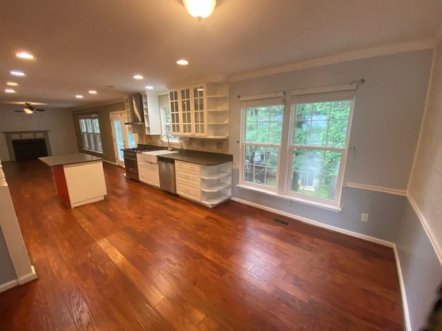 23 Stoneridge Ct #1 - Photo 3 of 17