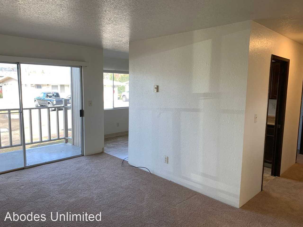 2812 & 2822, 2824, 2826, 2828, 2830 & 2832 W Jay Avenue - Photo 3 of 13