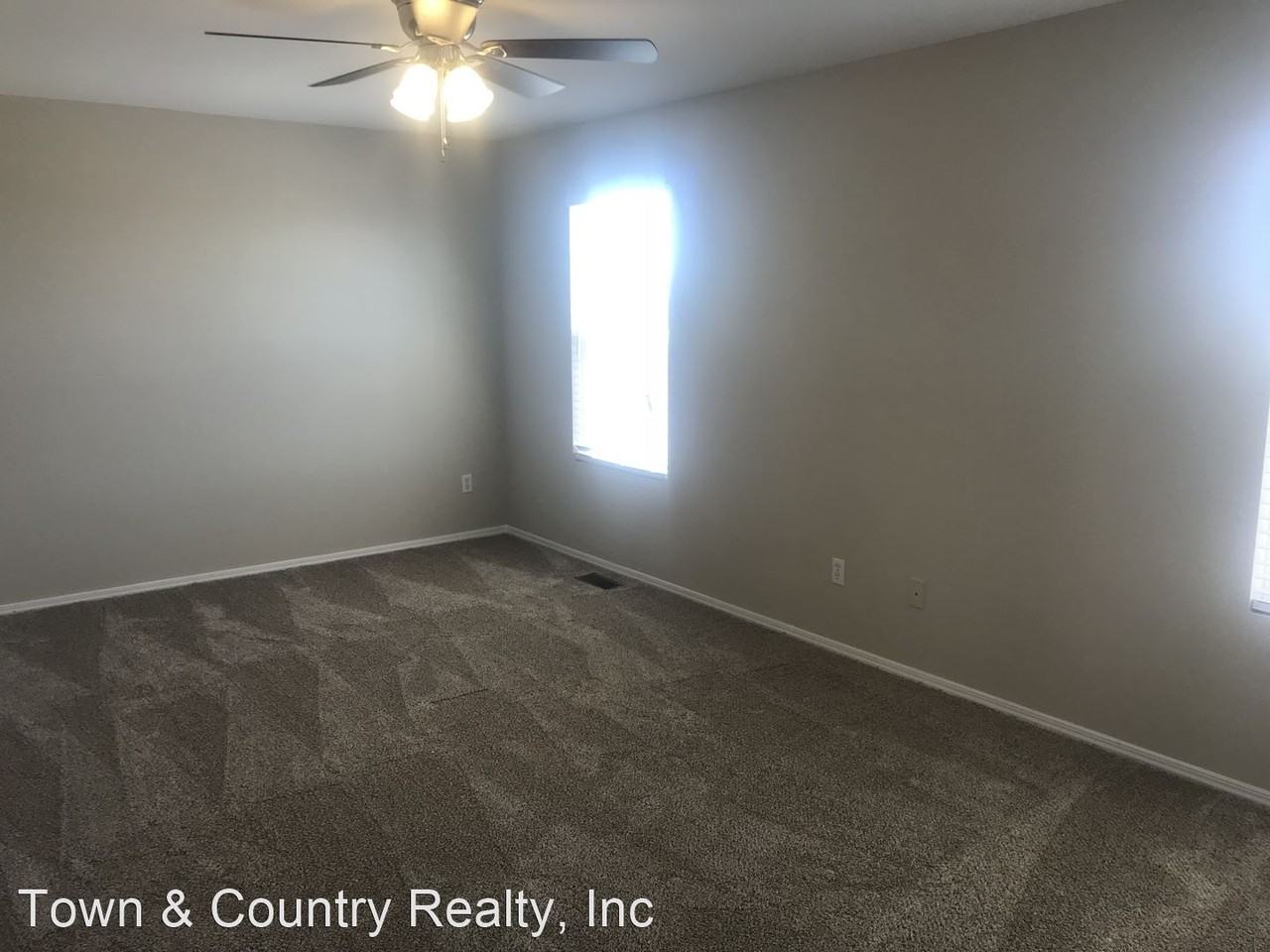 5460 Hicks Dr - Photo 2 of 12