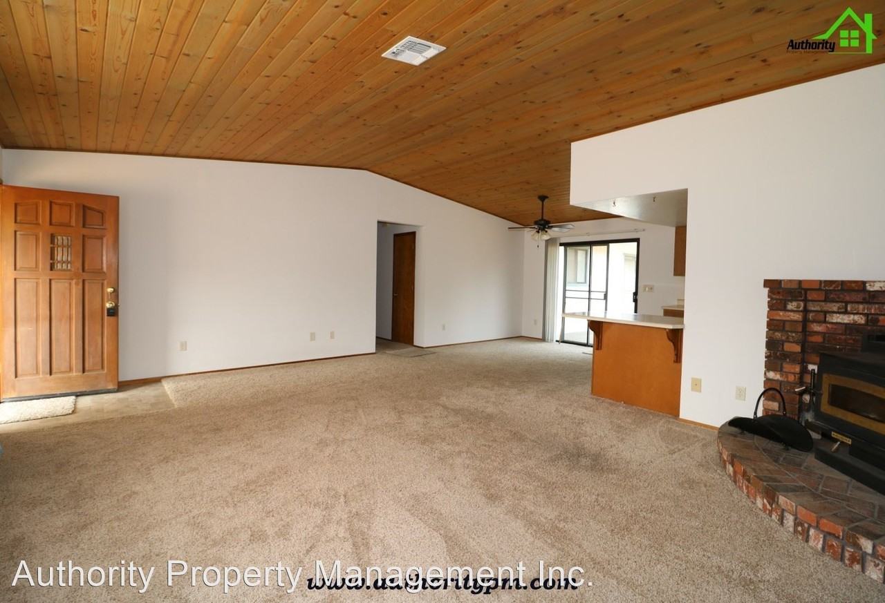 2156 Jessica Way - Photo 2 of 16