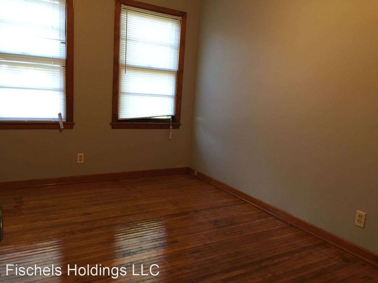 746 Hope Ave - Photo 2 of 9