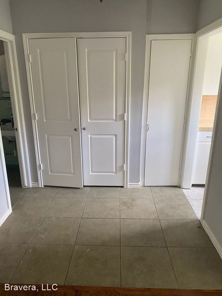 4818 Junius Street - Photo 3 of 10