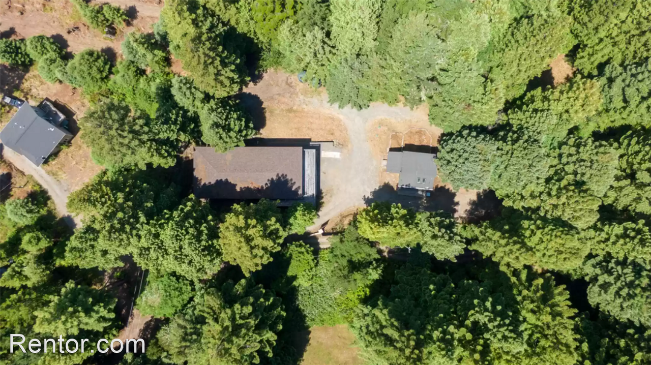 4612 Greenwood Heights Dr - Photo 2 of 50