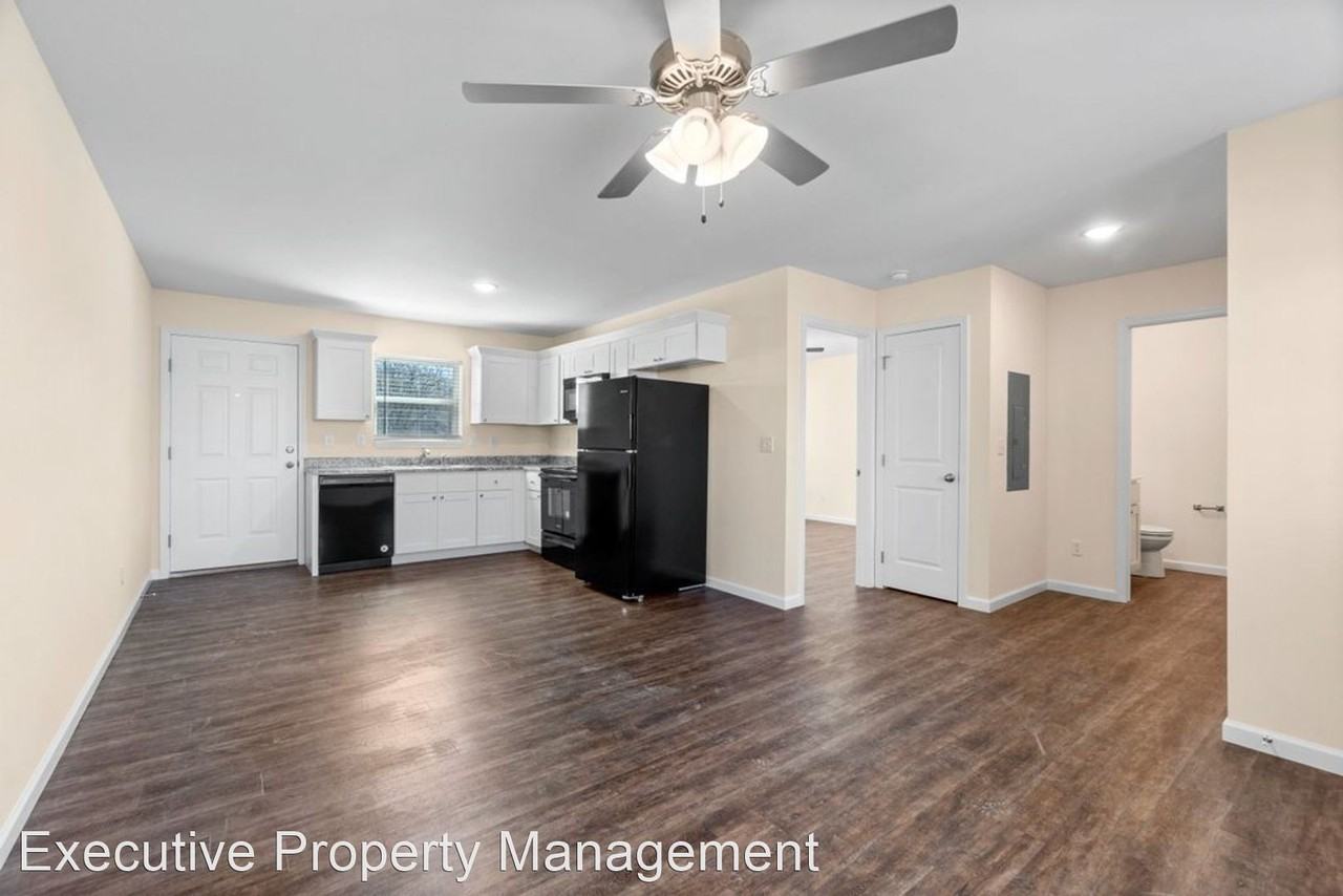 156 Highland Hills - Photo 2 of 10