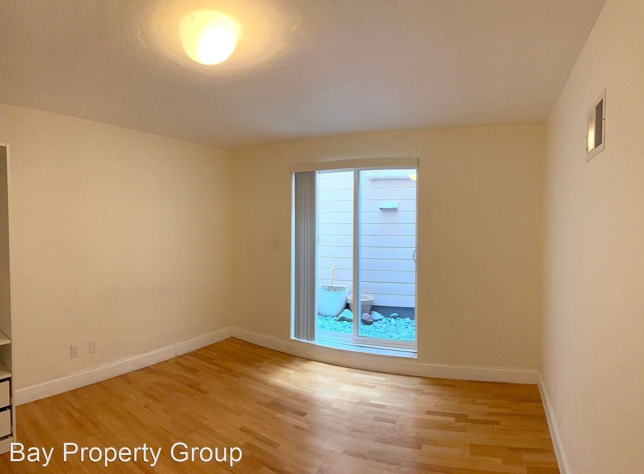 2038 44th Ave - Photo 3 of 29