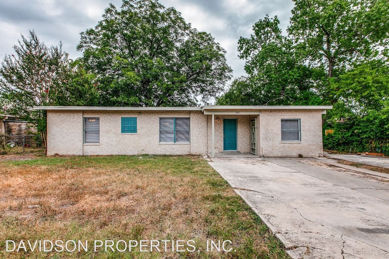 142 Flair Dr - Photo 2 of 25