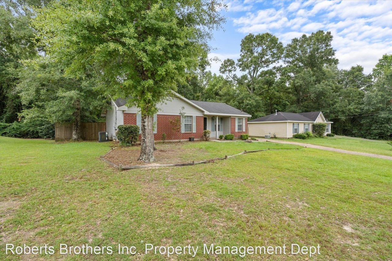 2925 Ironwood Dr - Photo 2 of 20