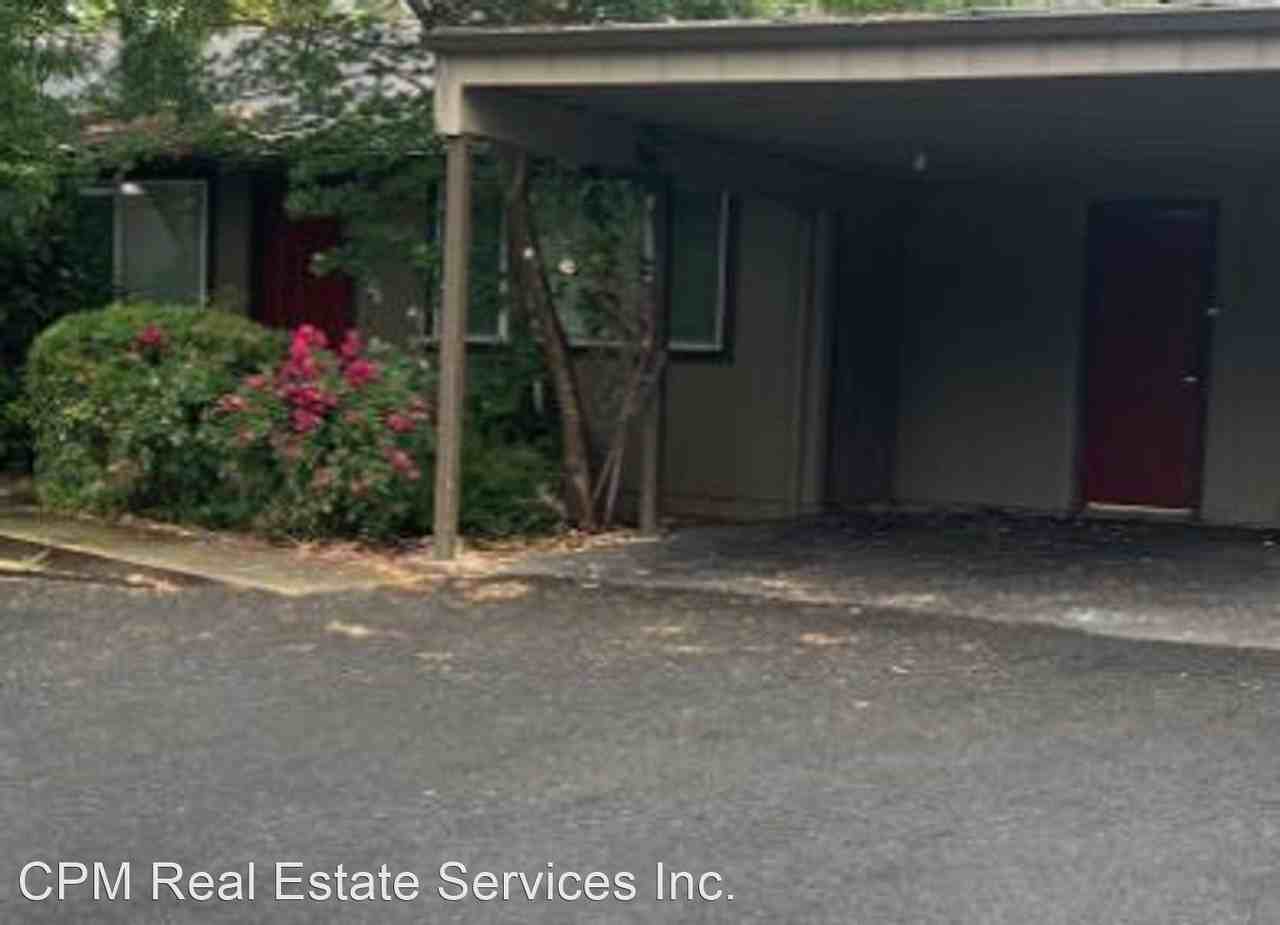 714728 NE Savage Apartments 714 Ne Savage St, Grants Pass, OR 97526