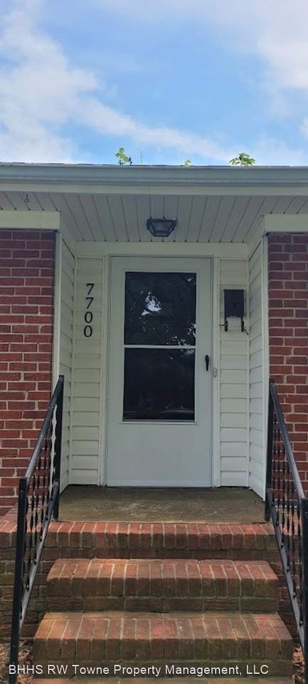 7700 Tarpon Pl - Photo 2 of 23