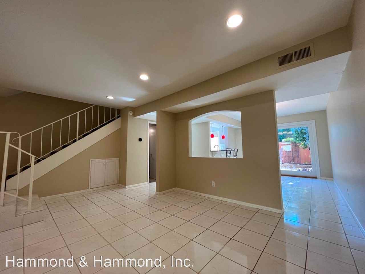 4061 Yankee Dr - Photo 3 of 20