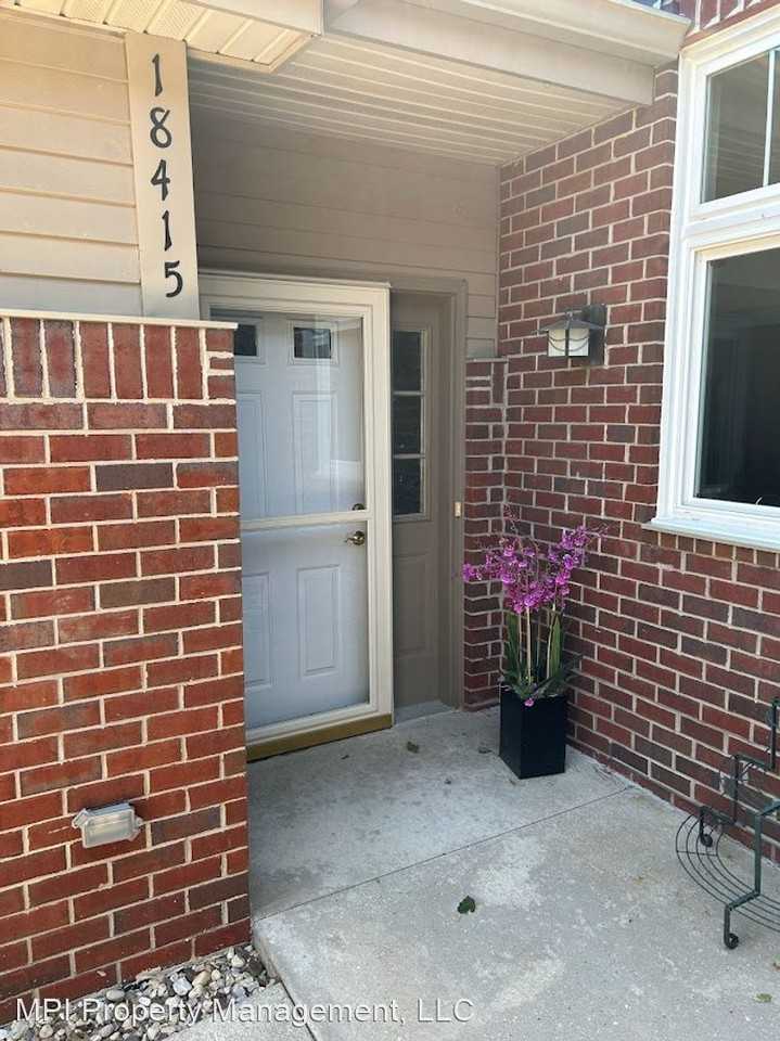 18415 W Wisconsin Ave - Photo 3 of 14