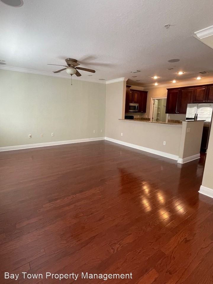 4207 W North A St #6 - Photo 3 of 18