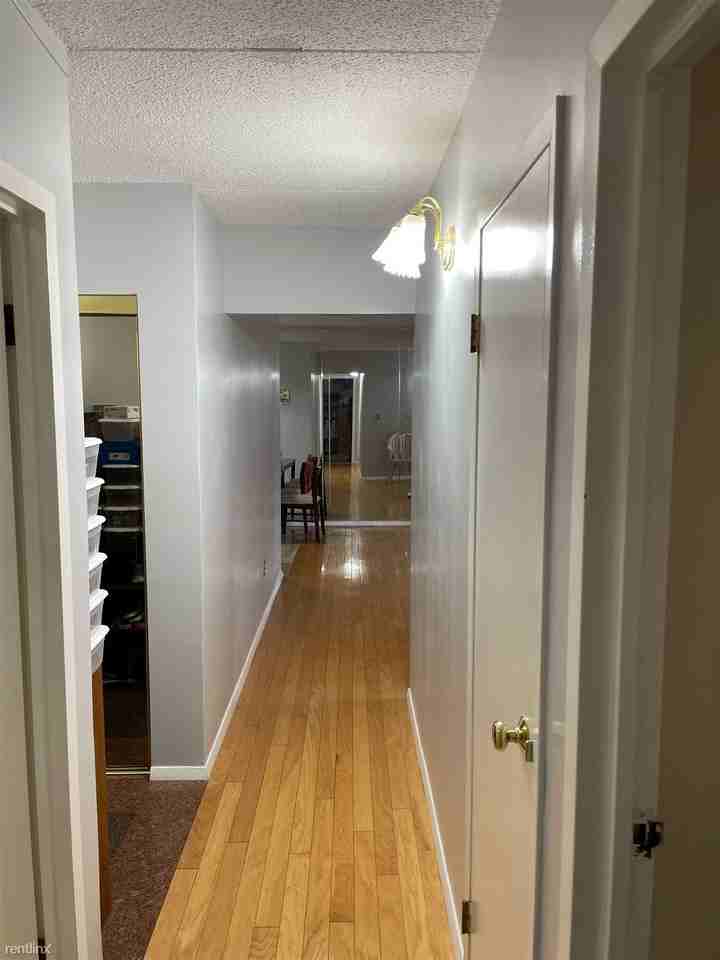 50 Broadlawn Park #410E - Photo 2 of 12