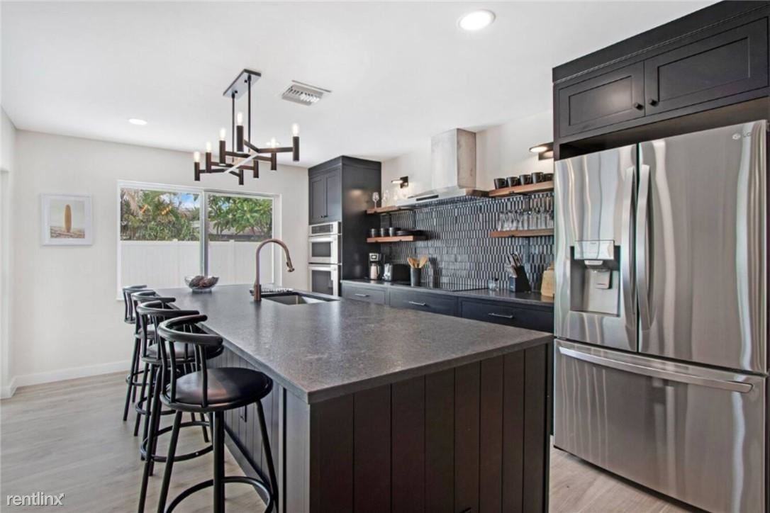 541 Ibis Dr - Photo 3 of 7