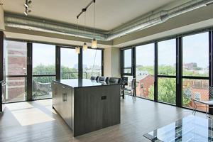 featured image of 211 W Scott St