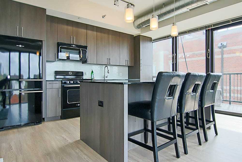 211 W Scott St #2-2DEN - Photo 5 of 17