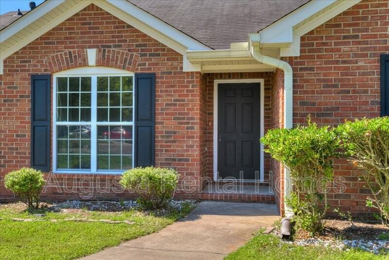 4416 Hatteras Dr - Photo 3 of 33