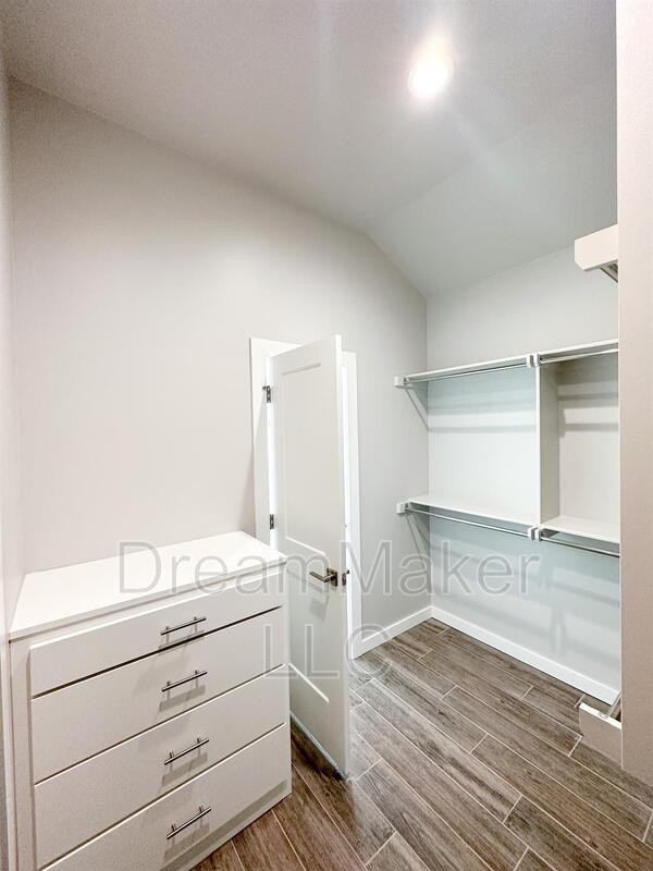 5329 Red Maple Ave - Photo 5 of 16