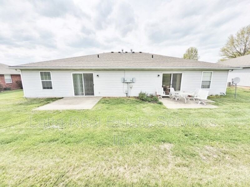 919 Southview Ter - Photo 2 of 11