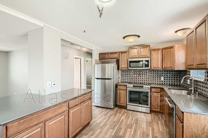 8554 W Burgundy Dr - Photo 3 of 22