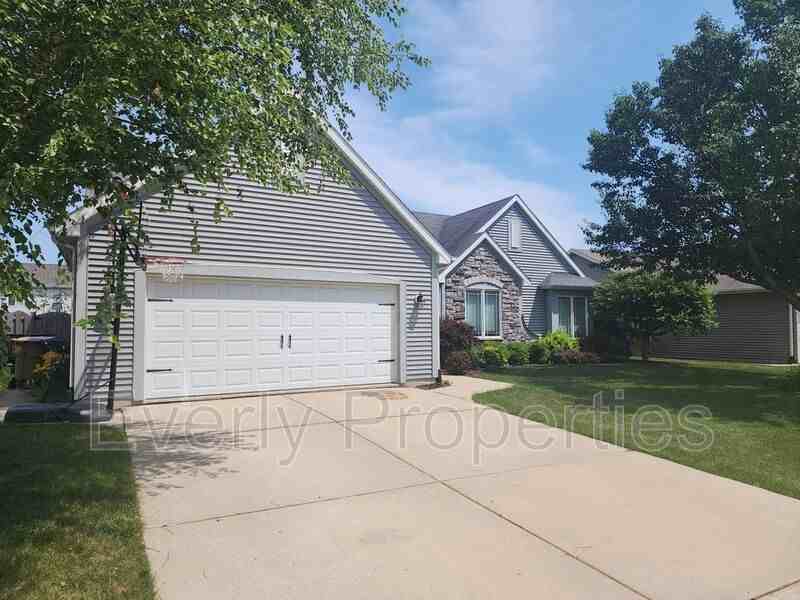 6217 95th Ave - Photo 3 of 41