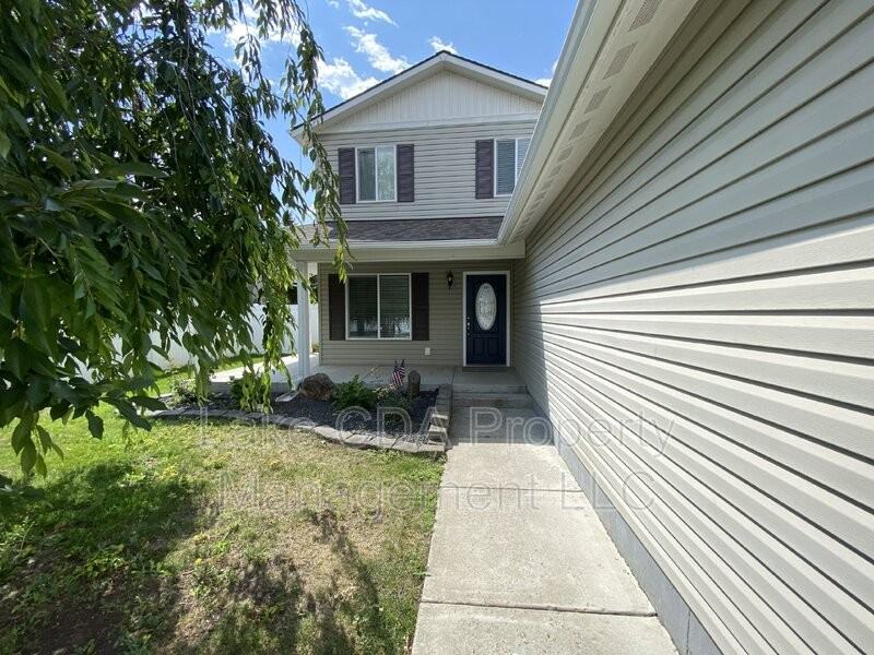 4554 Bardwell Dr - Photo 2 of 31