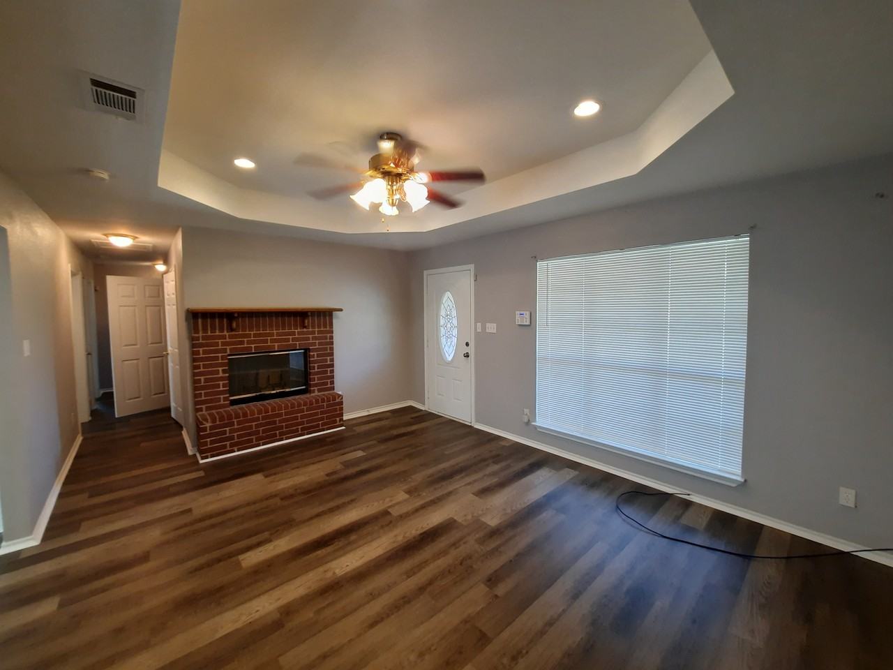 616 Donna Cir - Photo 3 of 13