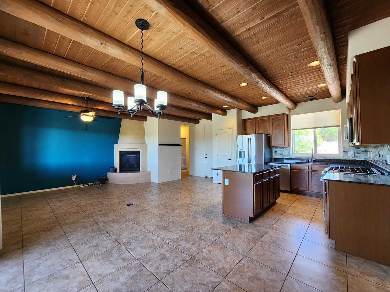 16 Via Bella - Photo 3 of 15