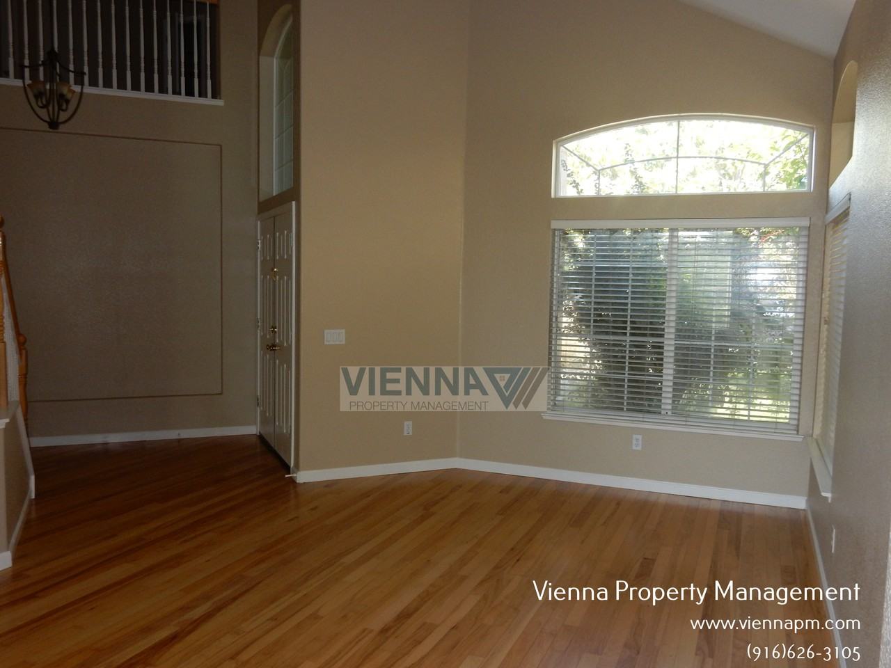 452 Brennen Cir - Photo 3 of 29