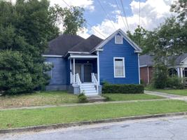 featured image of 1340 Rhodes St