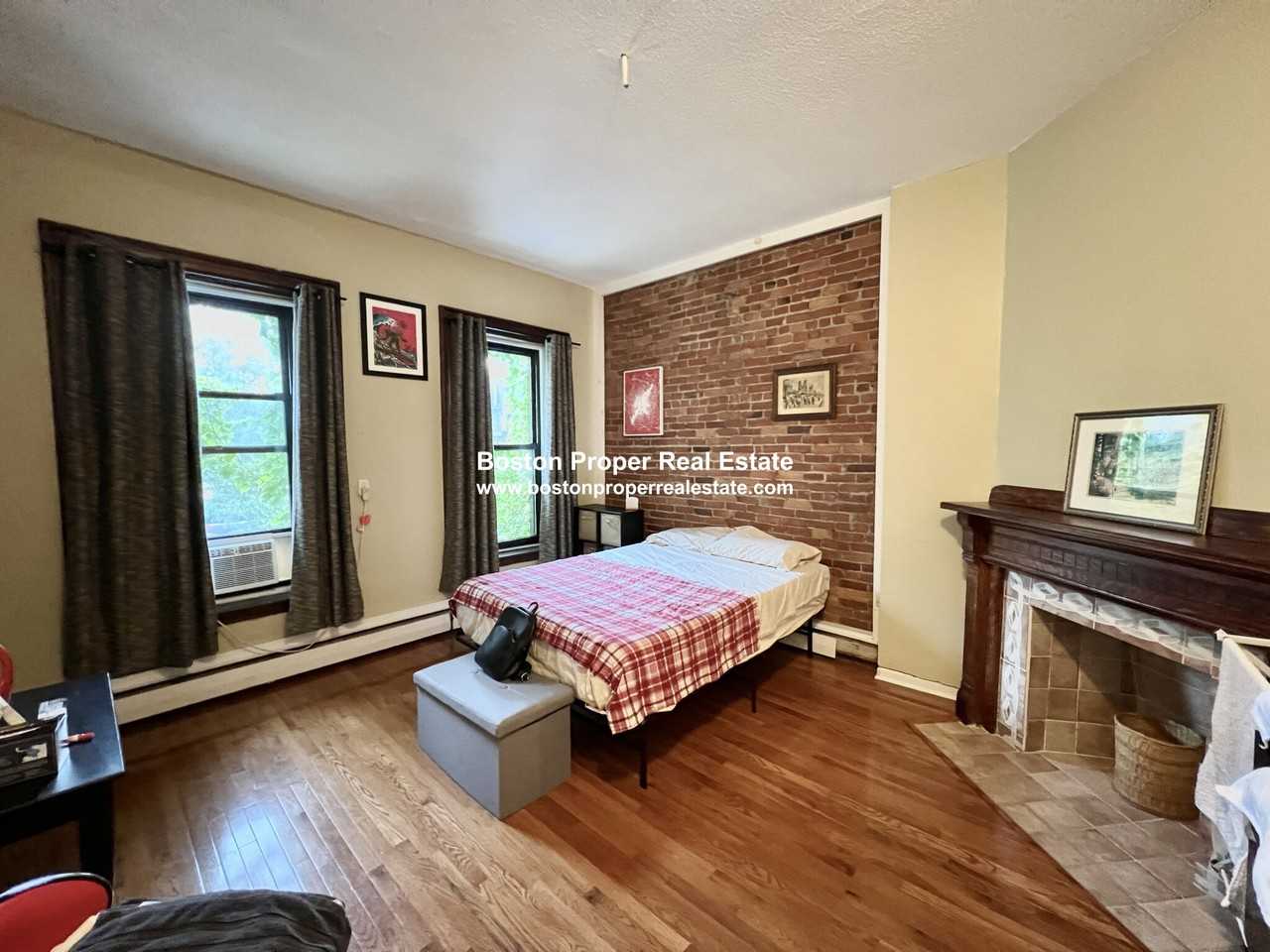 104 Saint Botolph St #2 - Photo 4 of 14