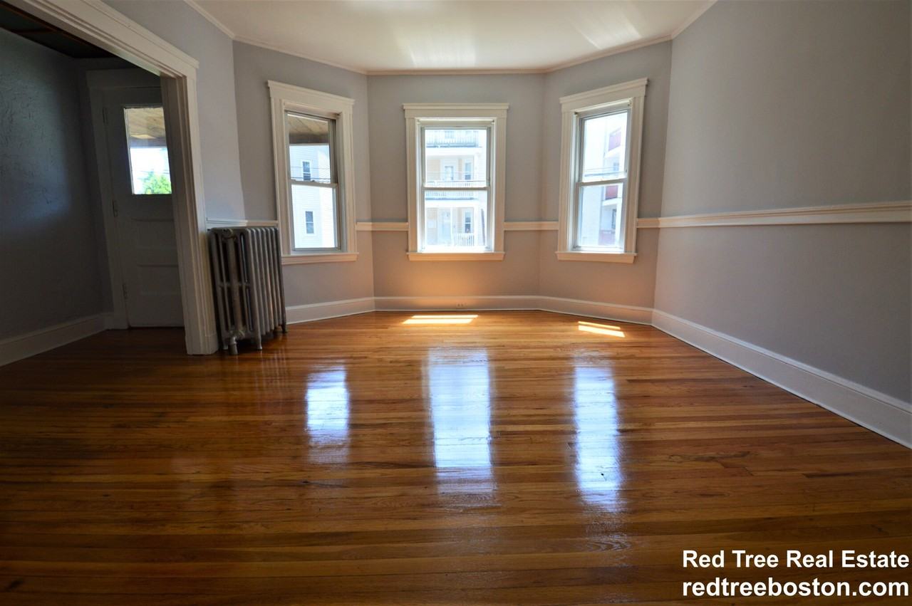 32 Stellman Rd #1 - Photo 2 of 17