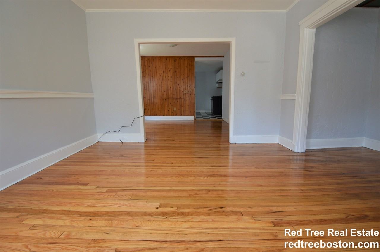 32 Stellman Rd #1 - Photo 5 of 17
