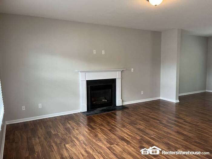 2203 Regent Ct - Photo 2 of 19