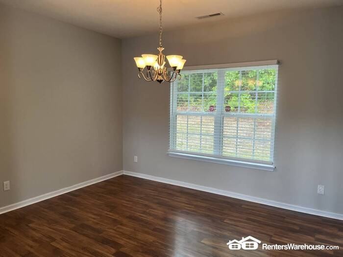 2203 Regent Ct - Photo 3 of 19