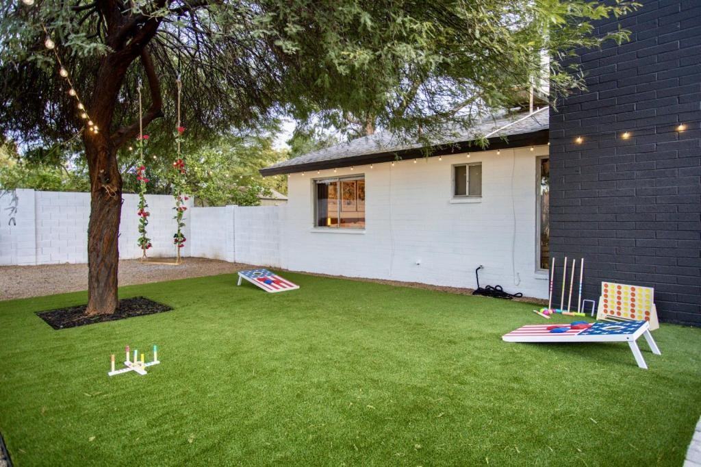 5338 E Hearn Rd - Photo 3 of 21