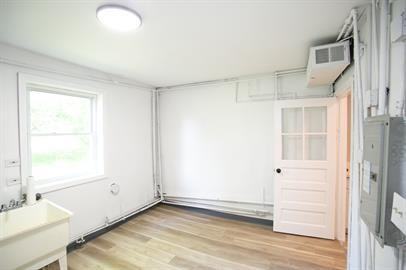 3703 Flossmoor Rd - Photo 2 of 50